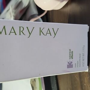 Mary Kay botanical effects mask oily sensitive skin